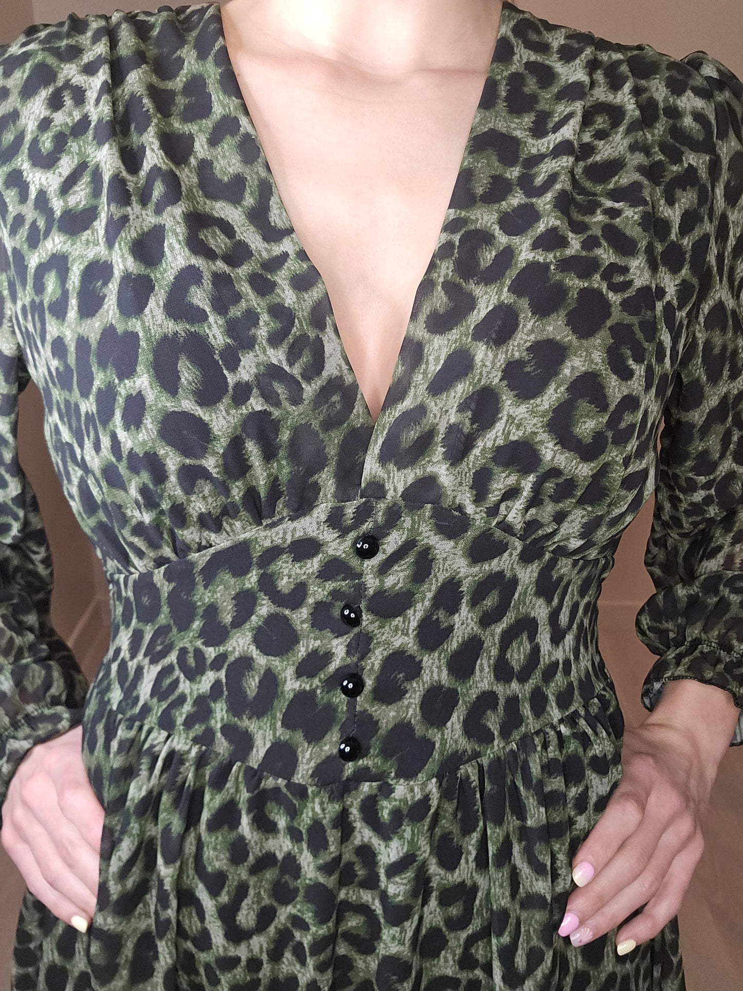 Robe Leo